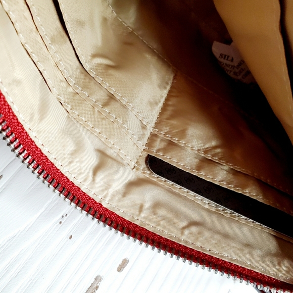 Wristlet wallet - Picture 3 of 7